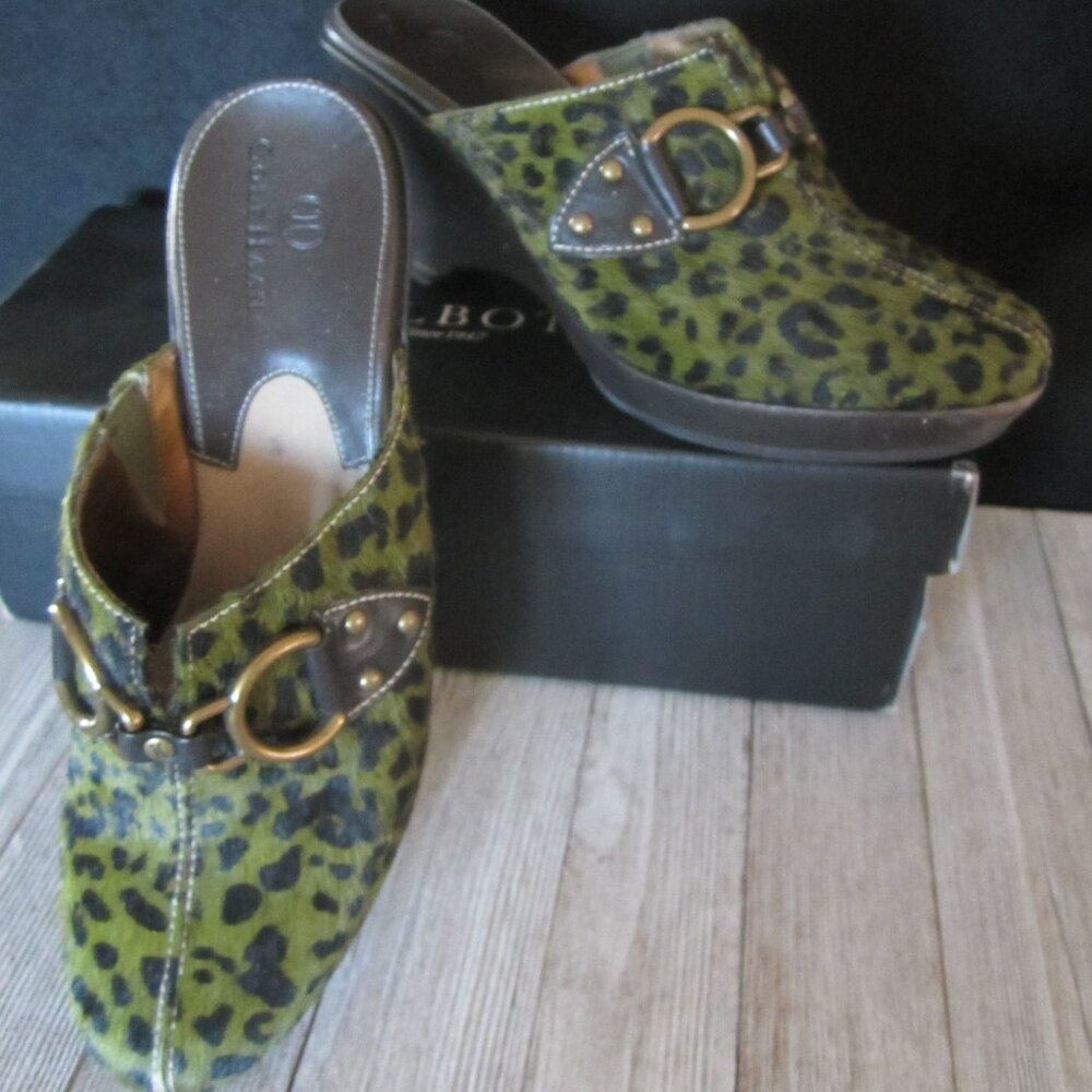 COLE HAAN - Green and black animal print faux fur platform shoes - Size 6B